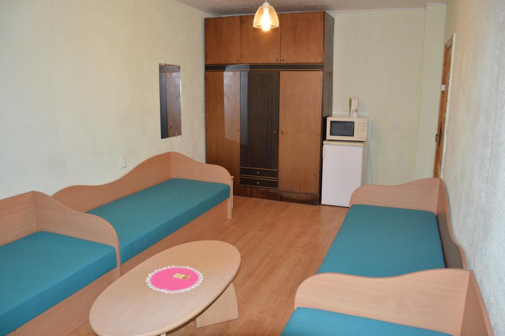 Chernobyl Type Rooms In A Block Flat House Siauliai  Room photo
