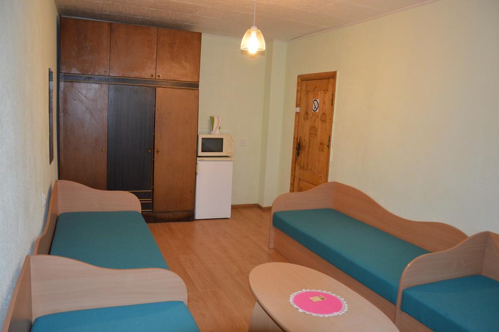 Chernobyl Type Rooms In A Block Flat House Siauliai  Room photo